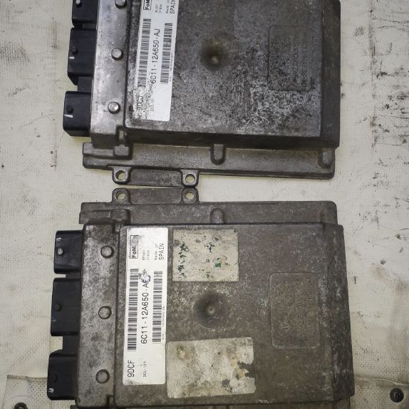 FORD TRANSİT ÇIKMA PARÇA MOTOR BEYNİ.JPEG